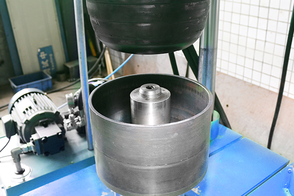 دستگاه جوش نقطه‌ای اتوماتیک برای حلقه داخلی با توزیع دقیق سیم 10